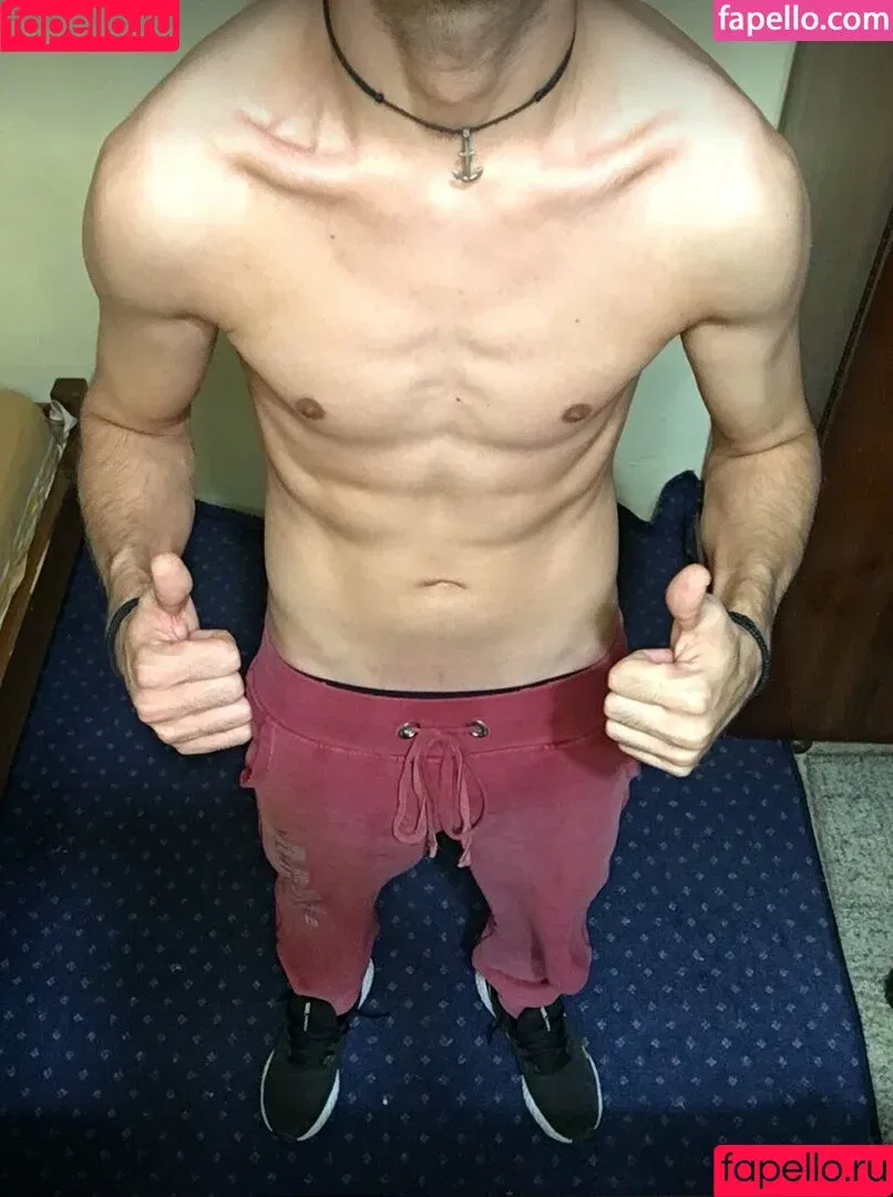 slimboygr / slimboygr_official_ Onlyfans Photo Gallery 