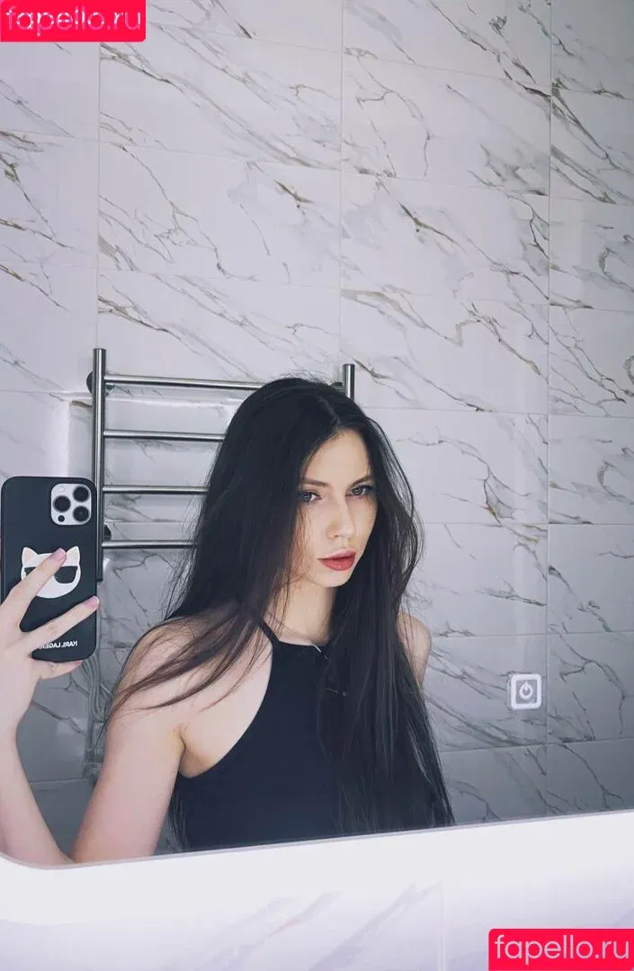 frukt0zka / fruktozka / sofiakaoz Onlyfans Photo Gallery 