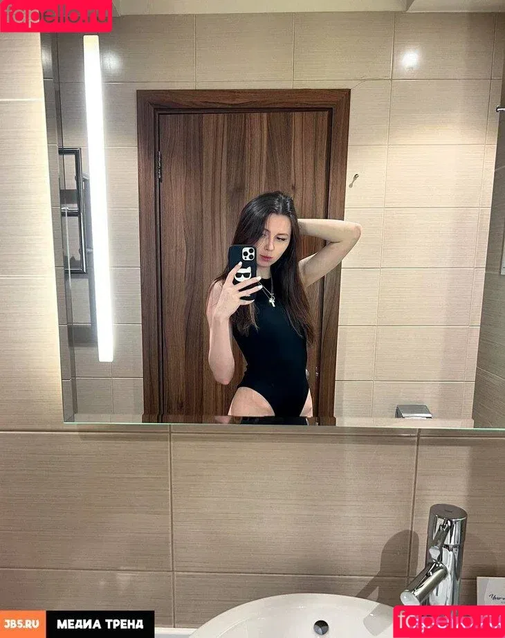 frukt0zka / fruktozka / sofiakaoz Onlyfans Photo Gallery 