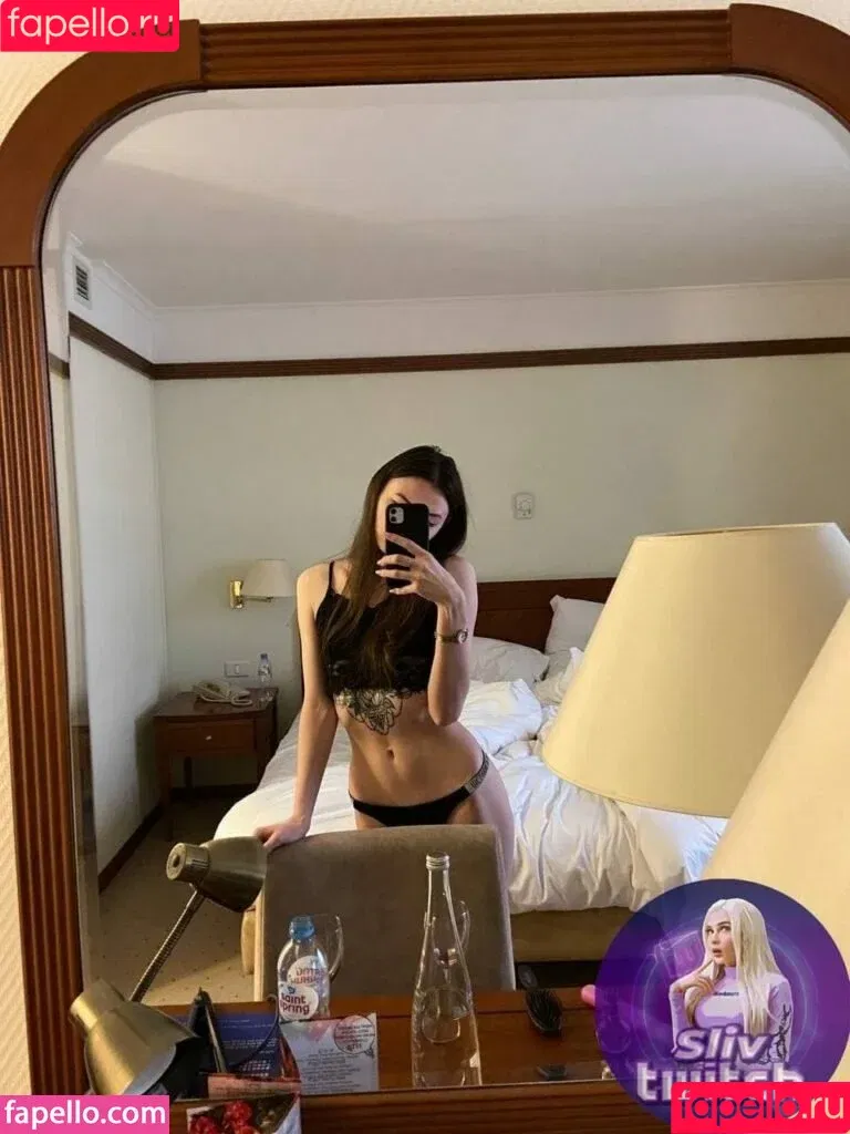 frukt0zka / fruktozka / sofiakaoz Onlyfans Photo Gallery 