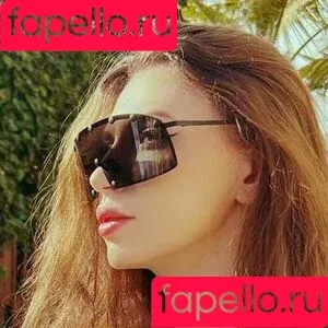 frukt0zka / fruktozka / sofiakaoz Onlyfans Photo Gallery 