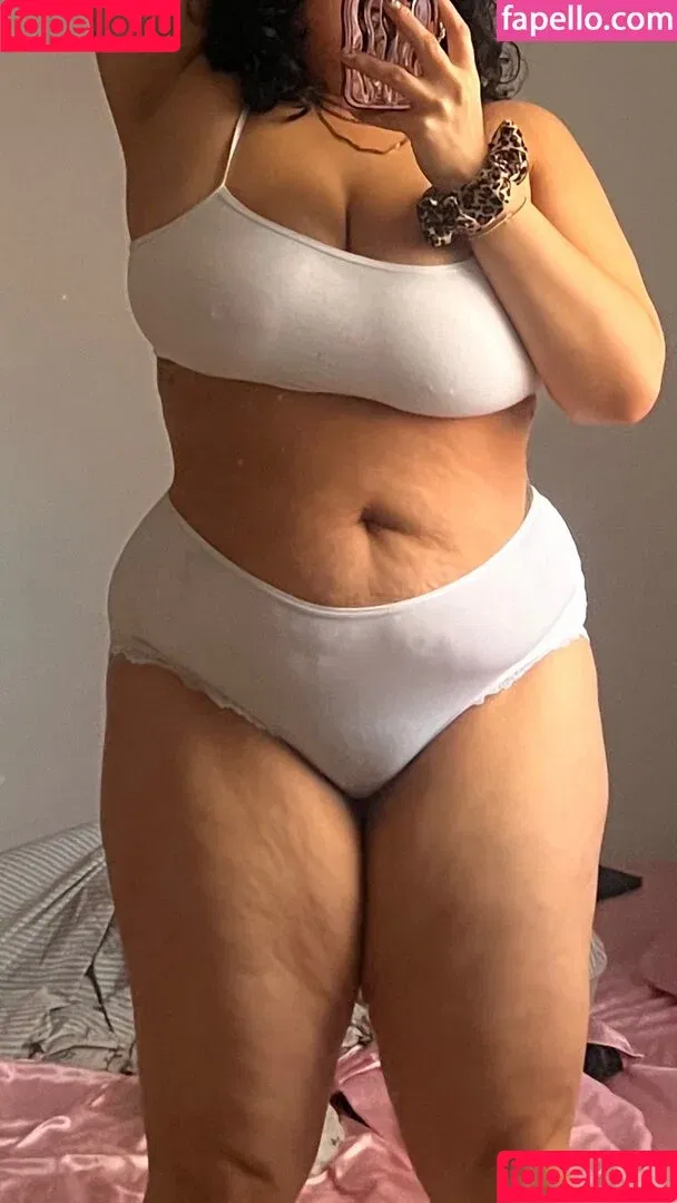 Becurvyy / Becurvyyy / Blanche Howard / blanchehoward Onlyfans Photo Gallery 