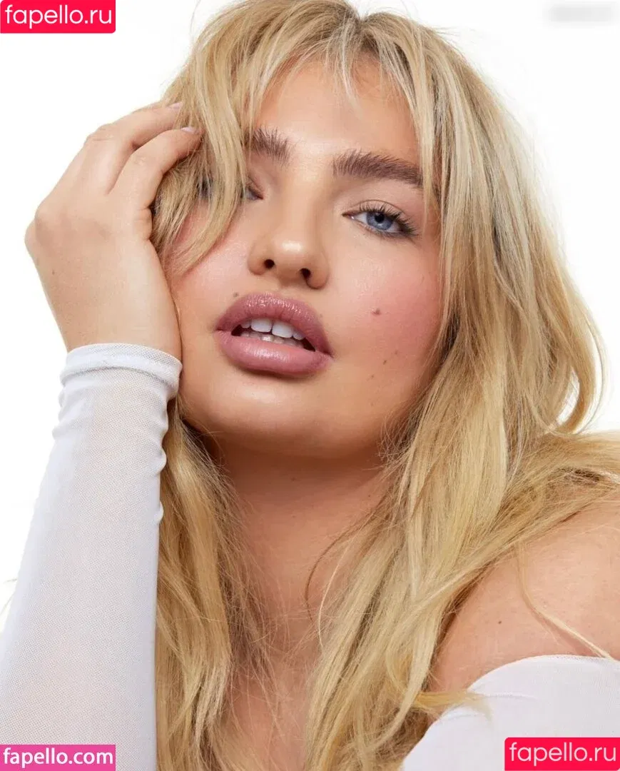 Sarina Nowak / sarinanowak Onlyfans Photo Gallery 