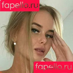 Emily White / emily.white38 / emilywhitemusic Onlyfans Photo Gallery 