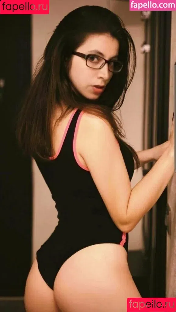 sluttysakshi28 Onlyfans Photo Gallery 