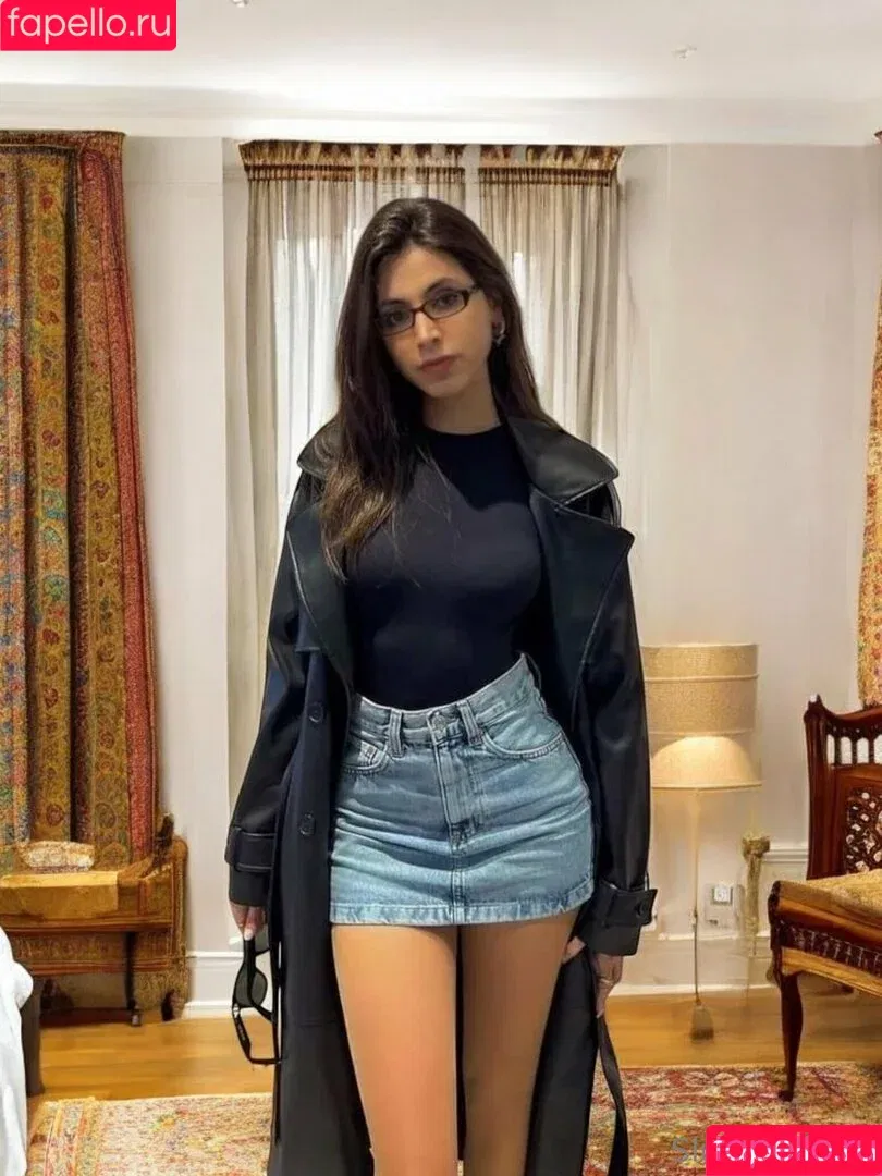 sluttysakshi28 Onlyfans Photo Gallery 