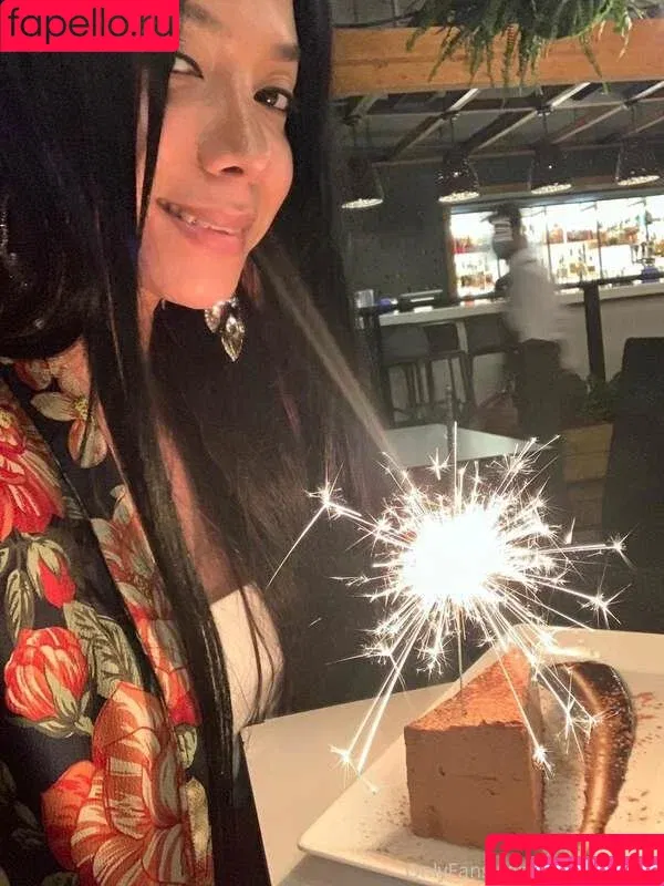 TS Amor / amorhabach / jenniferamorts Onlyfans Photo Gallery 