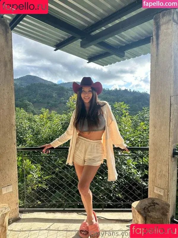 TS Amor / amorhabach / jenniferamorts Onlyfans Photo Gallery 