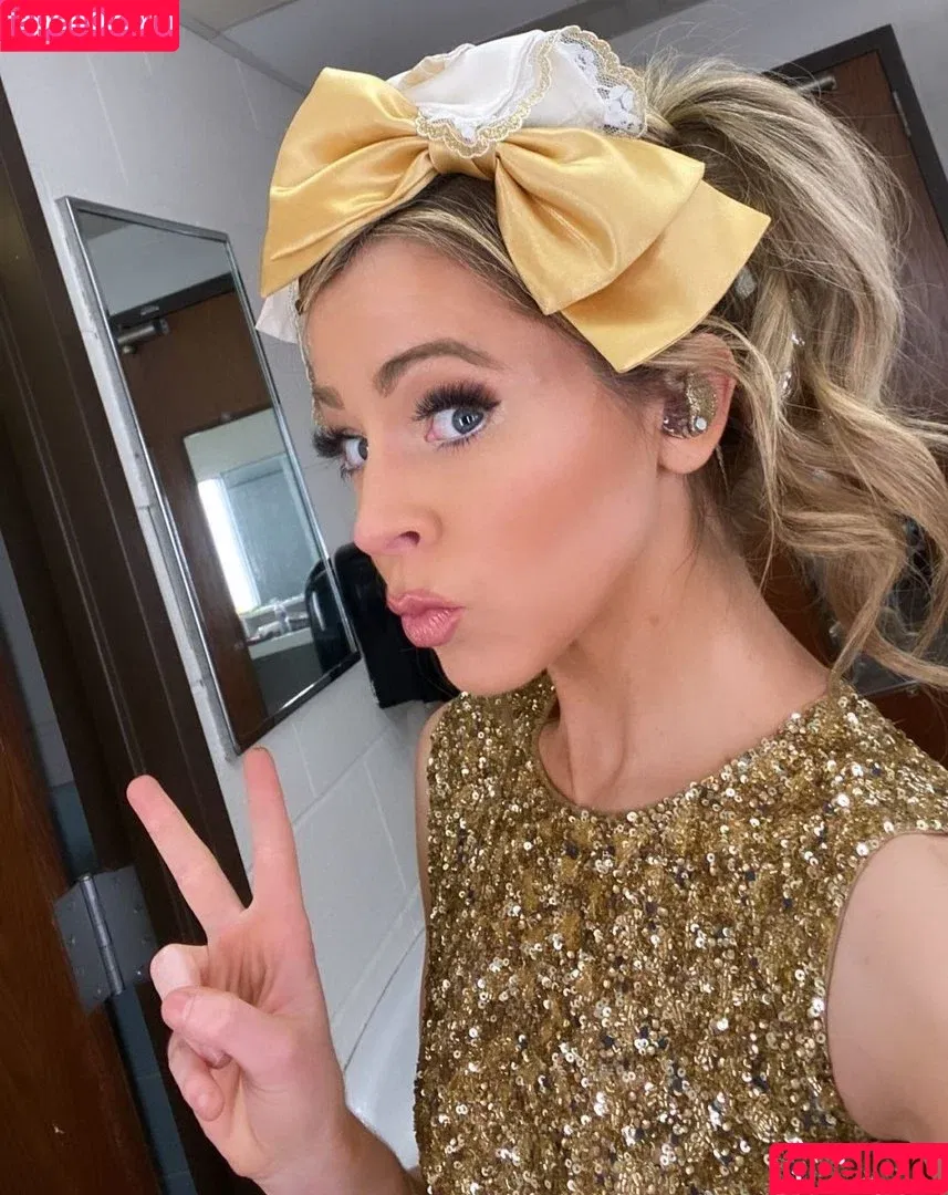 Lindsey Stirling / lindseystirling Onlyfans Photo Gallery 