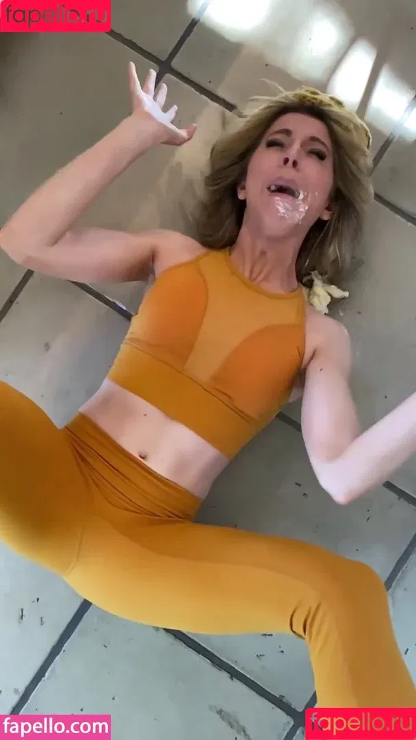 Lindsey Stirling / lindseystirling Onlyfans Photo Gallery 