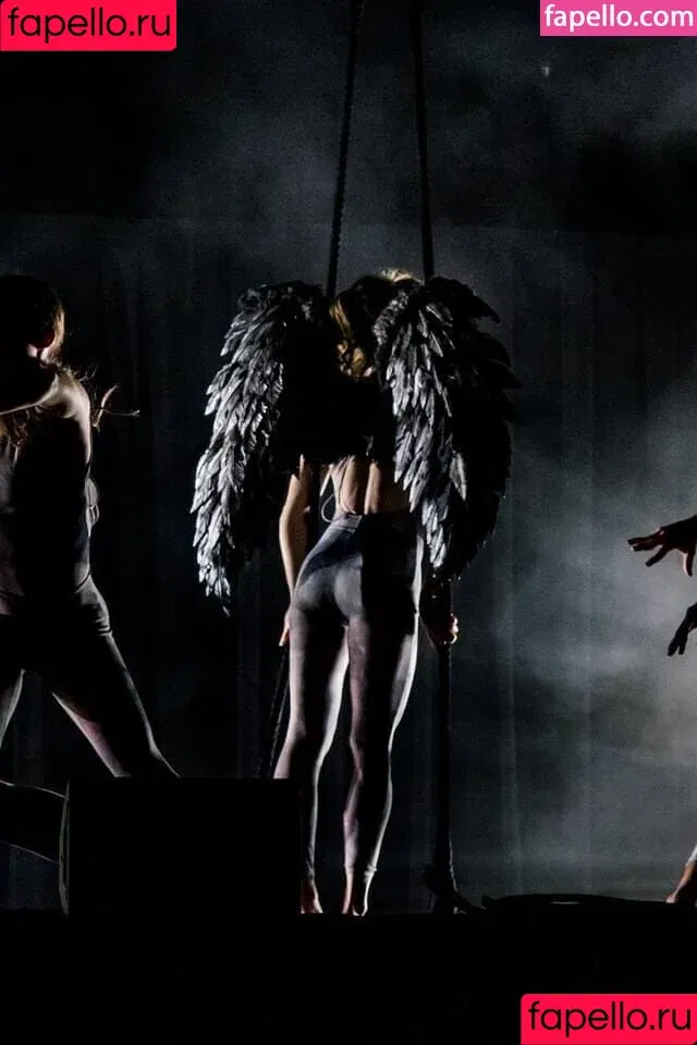 Lindsey Stirling / lindseystirling Onlyfans Photo Gallery 