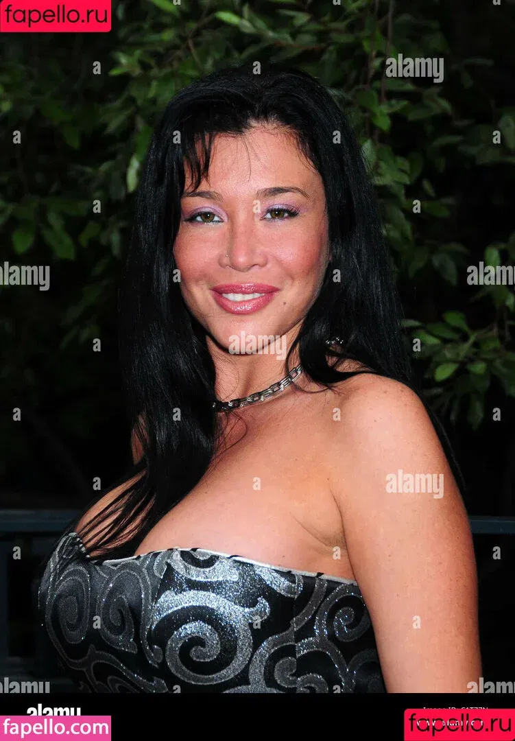 Claudia Lopez / claudiaaguirre / itsclaudialopez Onlyfans Photo Gallery 