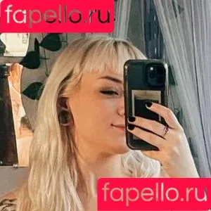 Naomi Nash / NaomiNashxxx / Spitslut666_ / naomi.nsh / naominsh Onlyfans Photo Gallery 