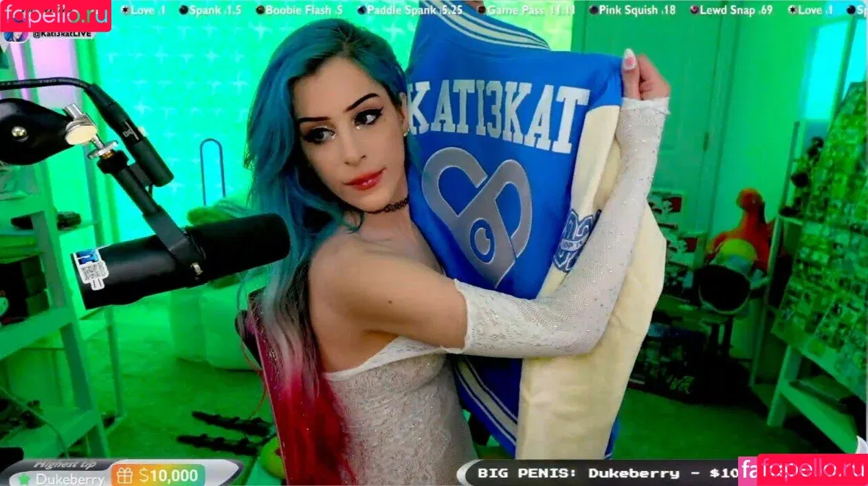 Kati3Kat / Kati3katMFC / blu3kitten Onlyfans Photo Gallery 