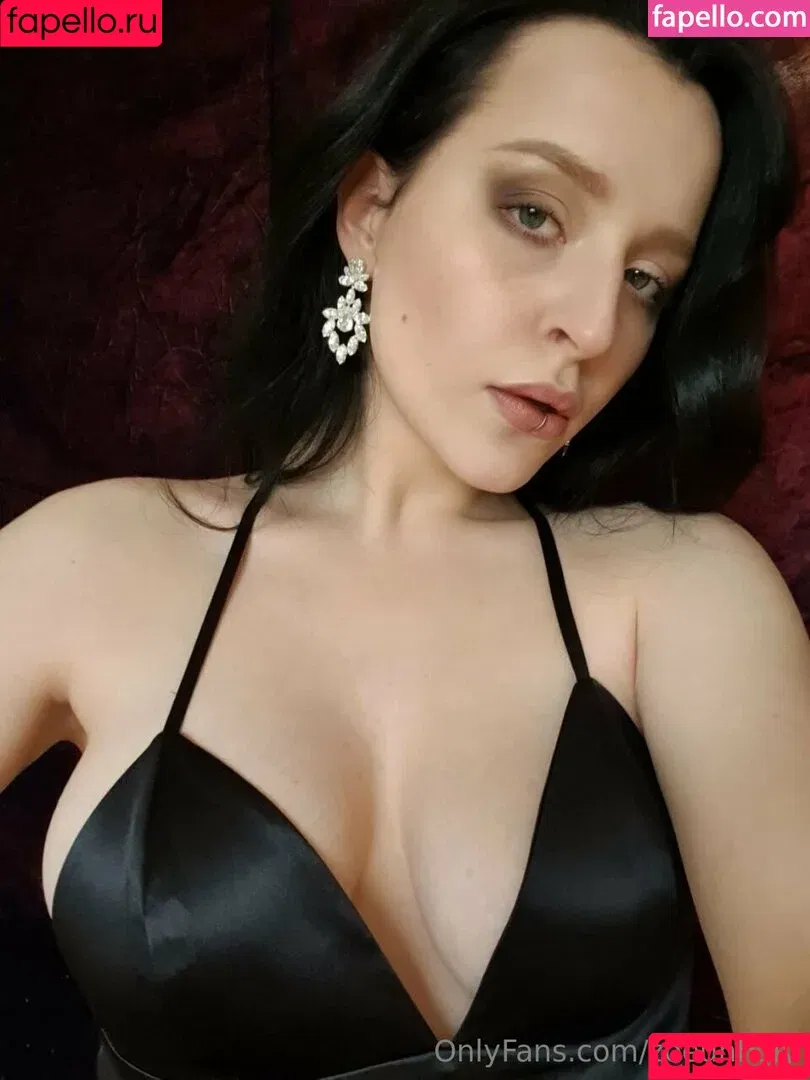 unholy.fxckzoe / zoeunholy Onlyfans Photo Gallery 