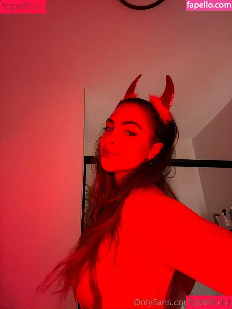 gia.la.gattina.and.tiger.lilly / giagattina Onlyfans Photo Gallery 