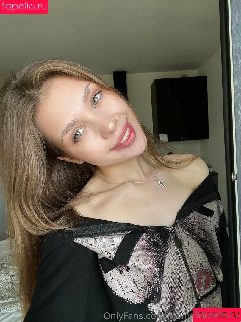 monicacutebaby Onlyfans Photo Gallery 