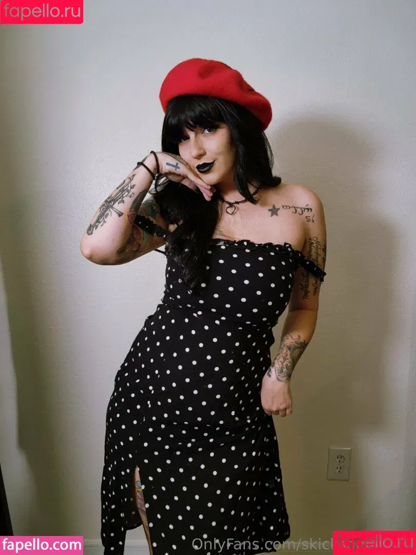 skicksgonewild Onlyfans Photo Gallery 