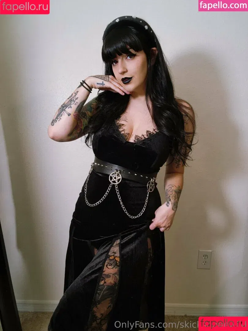 skicksgonewild Onlyfans Photo Gallery 