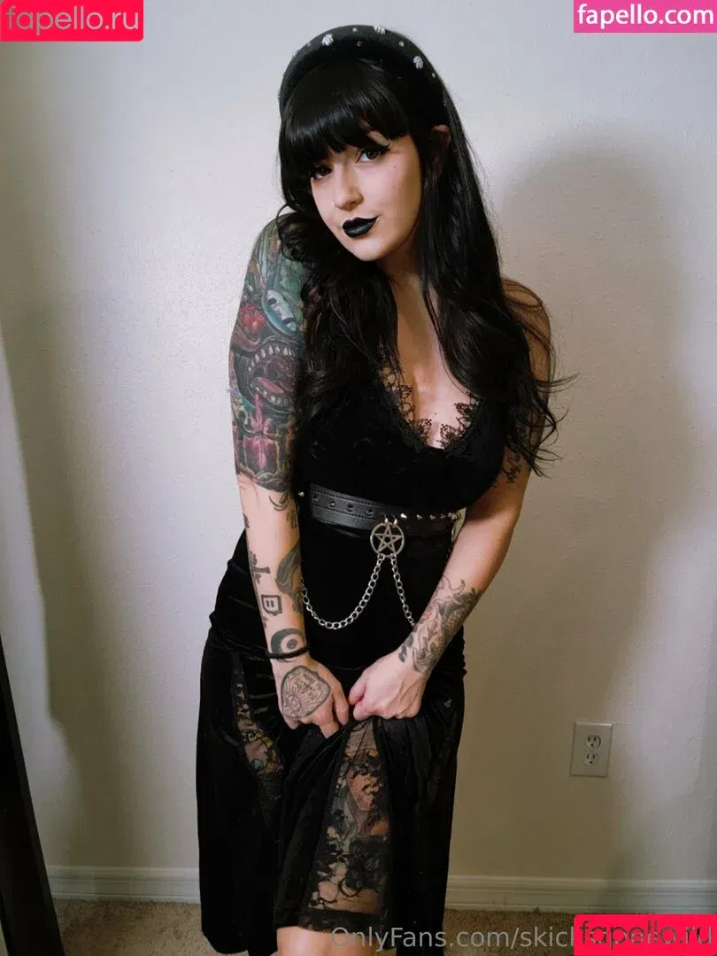 skicksgonewild Onlyfans Photo Gallery 