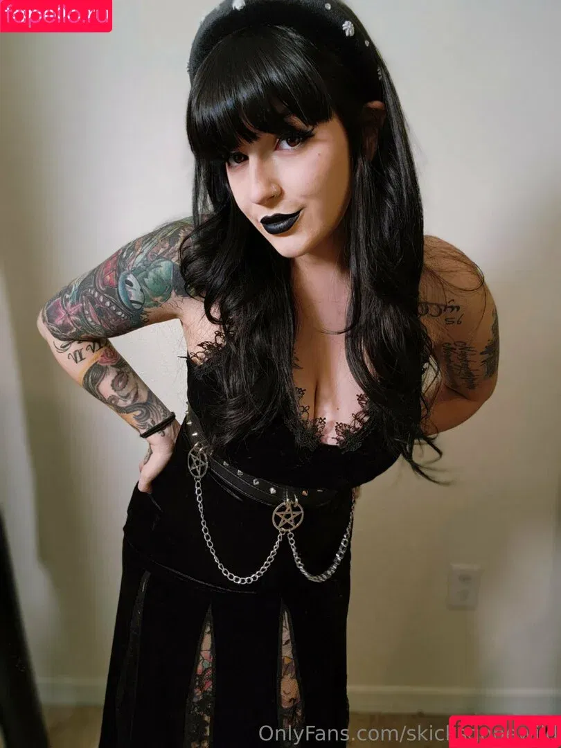 skicksgonewild Onlyfans Photo Gallery 