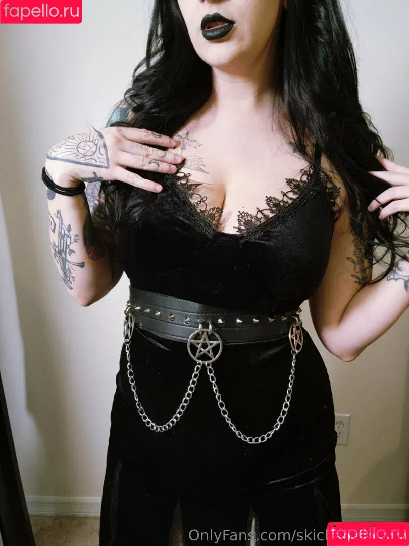 skicksgonewild Onlyfans Photo Gallery 