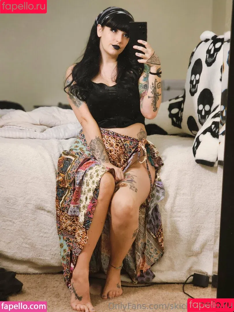 skicksgonewild Onlyfans Photo Gallery 