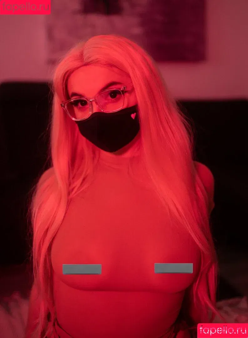 Aurelia Baker / aureliabakerx / aureliaxbaker Onlyfans Photo Gallery 