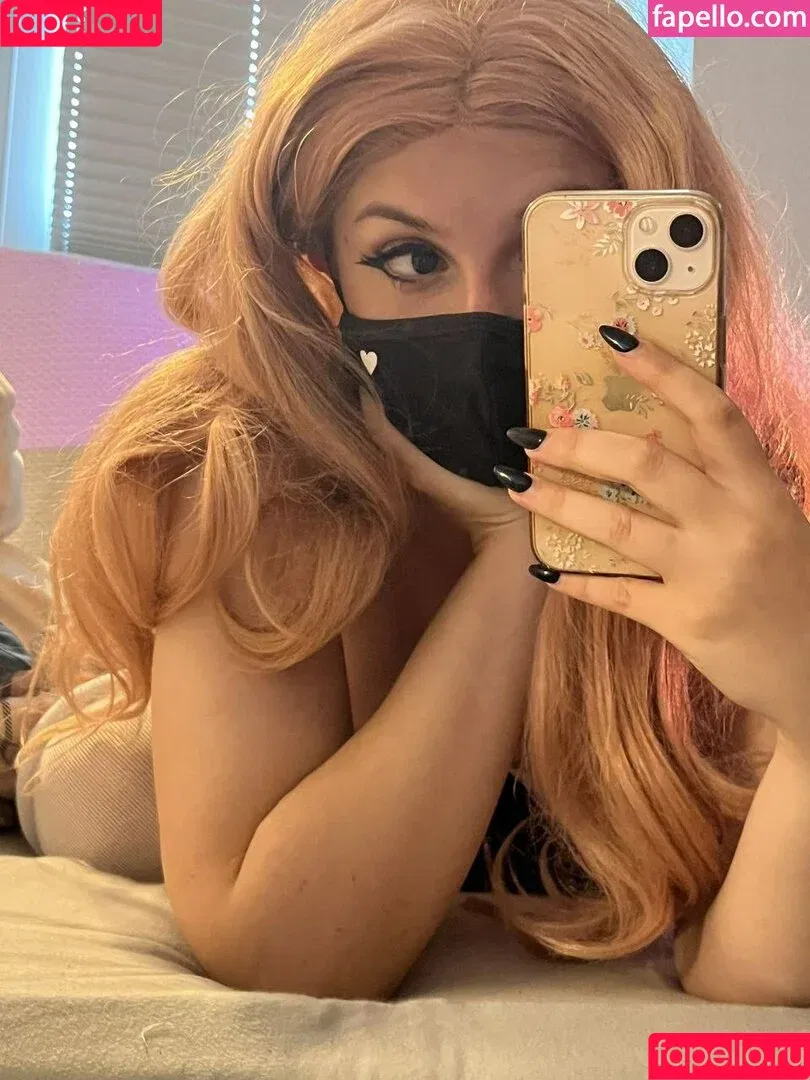 Aurelia Baker / aureliabakerx / aureliaxbaker Onlyfans Photo Gallery 