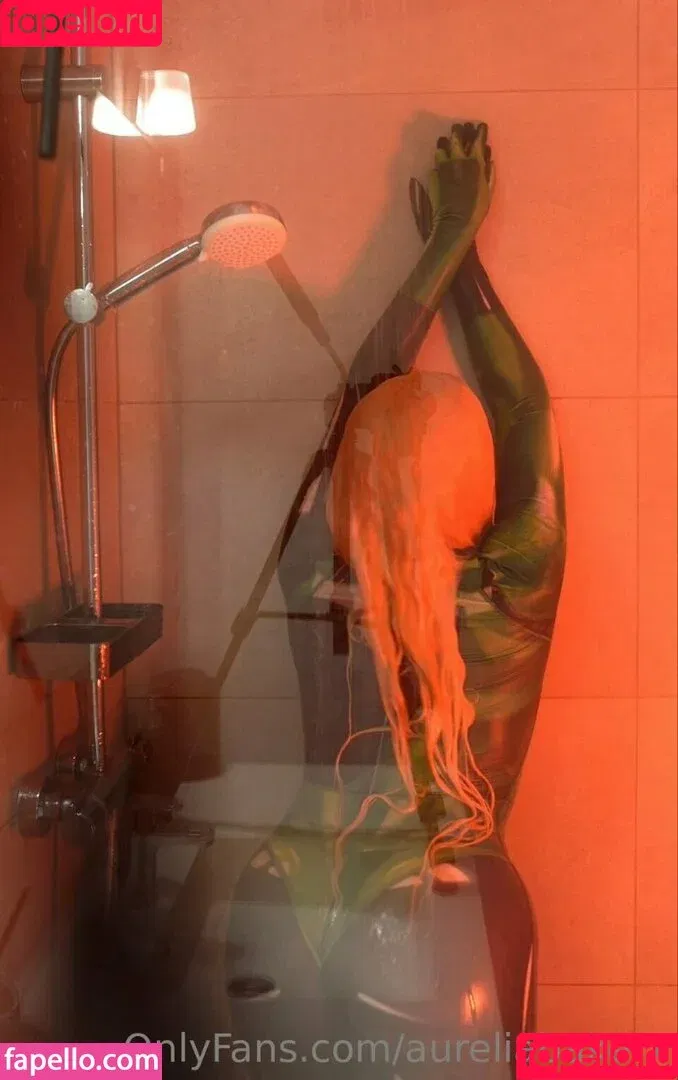 Aurelia Baker / aureliabakerx / aureliaxbaker Onlyfans Photo Gallery 