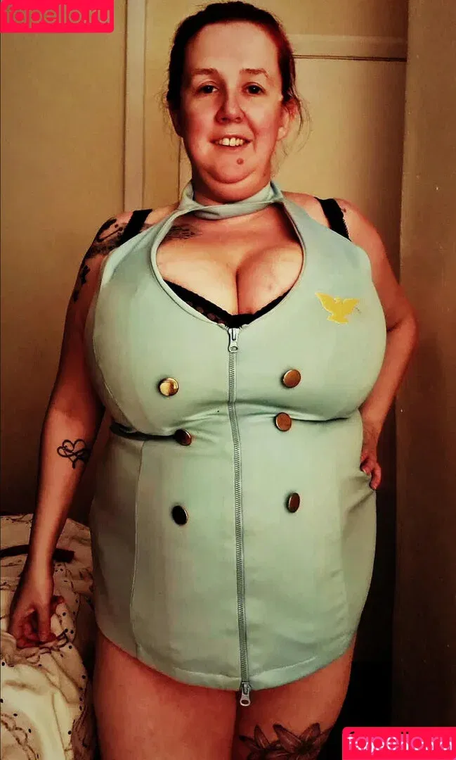 Kelly K Cups / hot_busty_babe Onlyfans Photo Gallery 