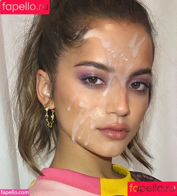 Isabela Merced / isabelamerced / isabelamercedmusic Onlyfans Photo Gallery 