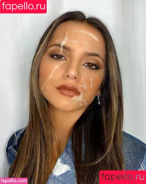 Isabela Merced / isabelamerced / isabelamercedmusic Onlyfans Photo Gallery 