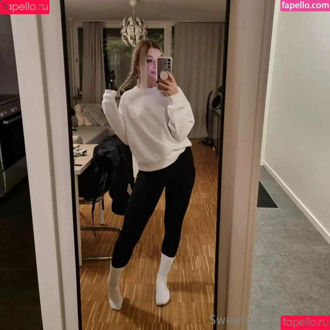 sweethoney_pie / sweetpieshornyfree Onlyfans Photo Gallery 