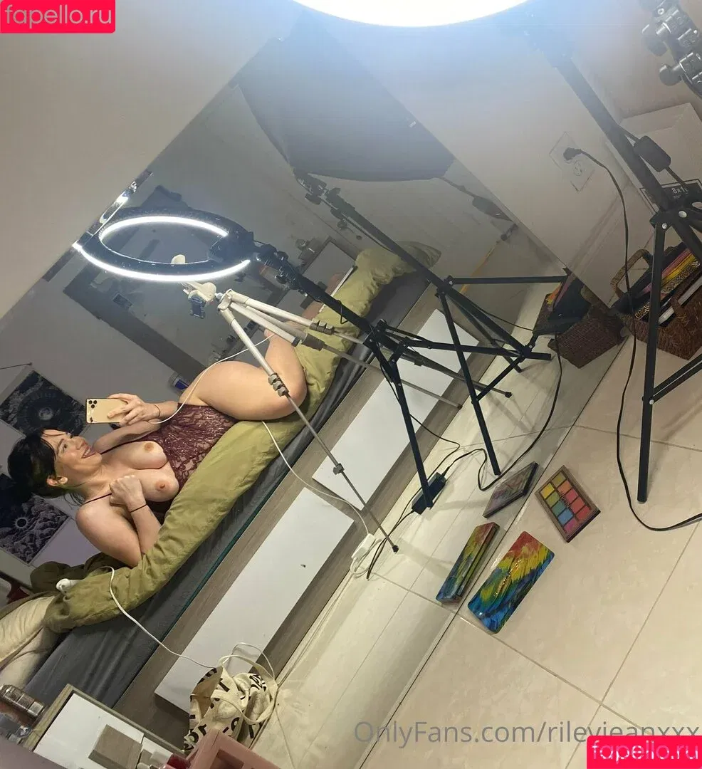 Riley Jean / rileyjean / rileyjeanxxx Onlyfans Photo Gallery 