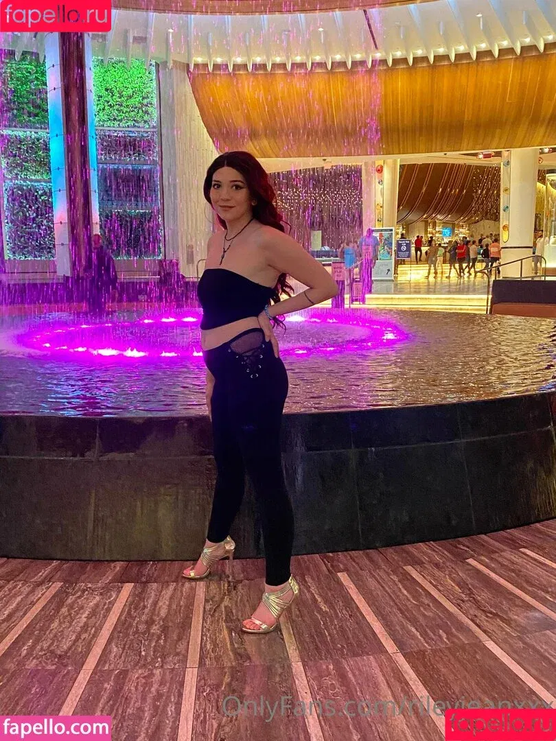 Riley Jean / rileyjean / rileyjeanxxx Onlyfans Photo Gallery 