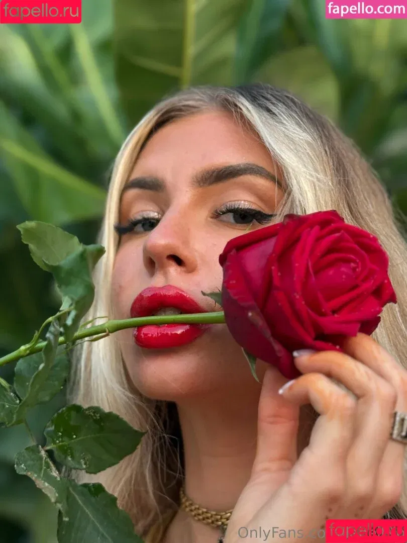 labell_lo / labello Onlyfans Photo Gallery 