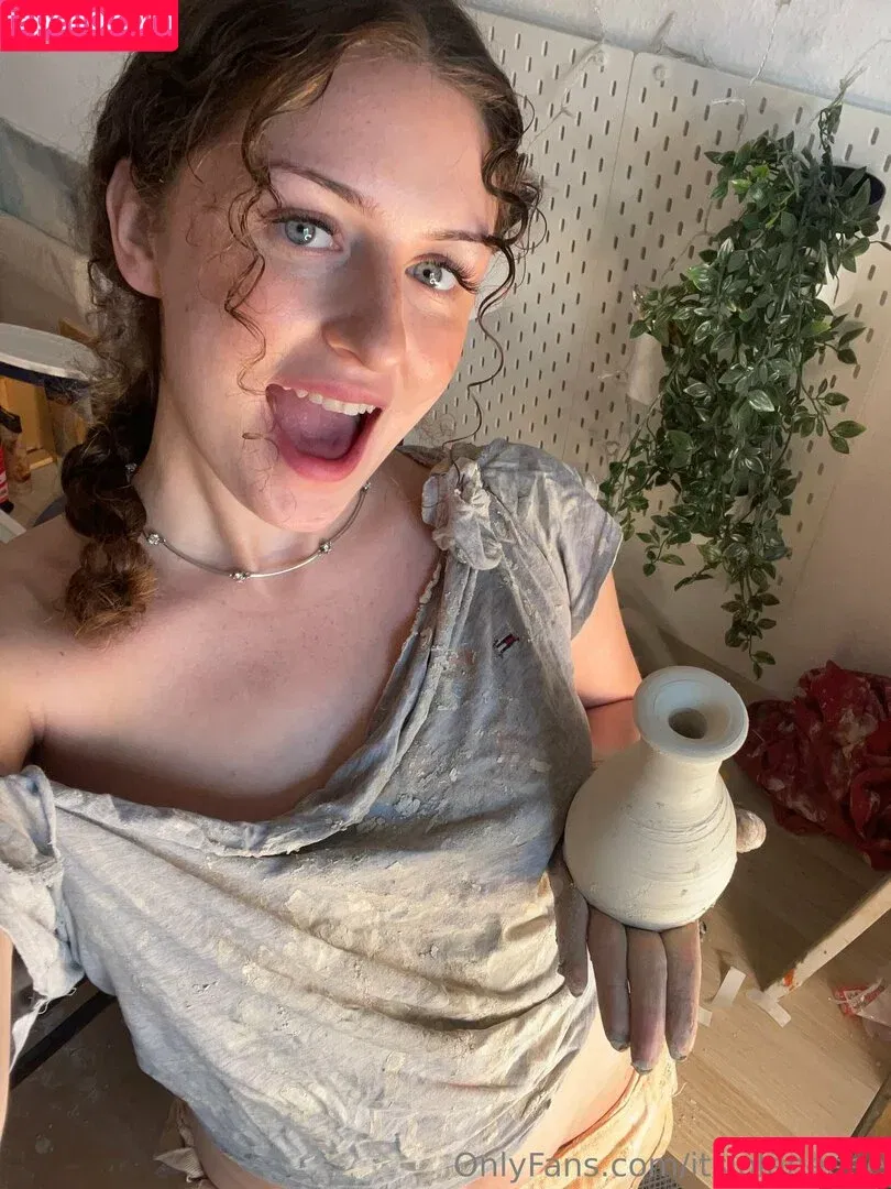 itsjoleneeee / joooes.secret Onlyfans Photo Gallery 