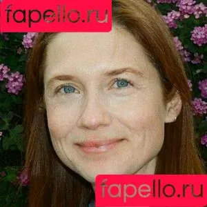 Bonnie Wright / thisisbwright Onlyfans Photo Gallery 