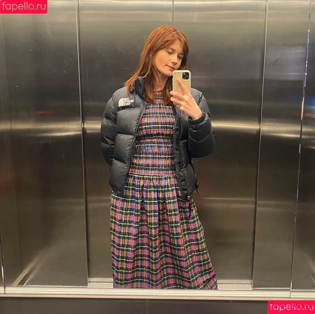 Bonnie Wright / thisisbwright Onlyfans Photo Gallery 