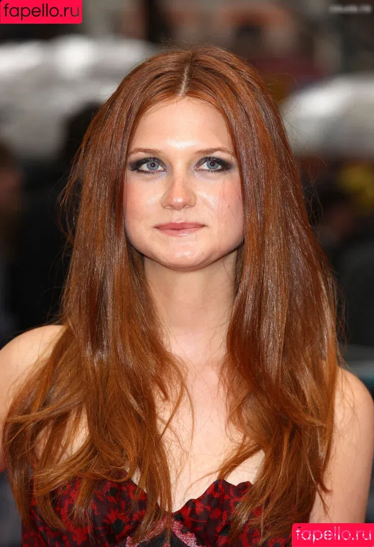Bonnie Wright / thisisbwright Onlyfans Photo Gallery 