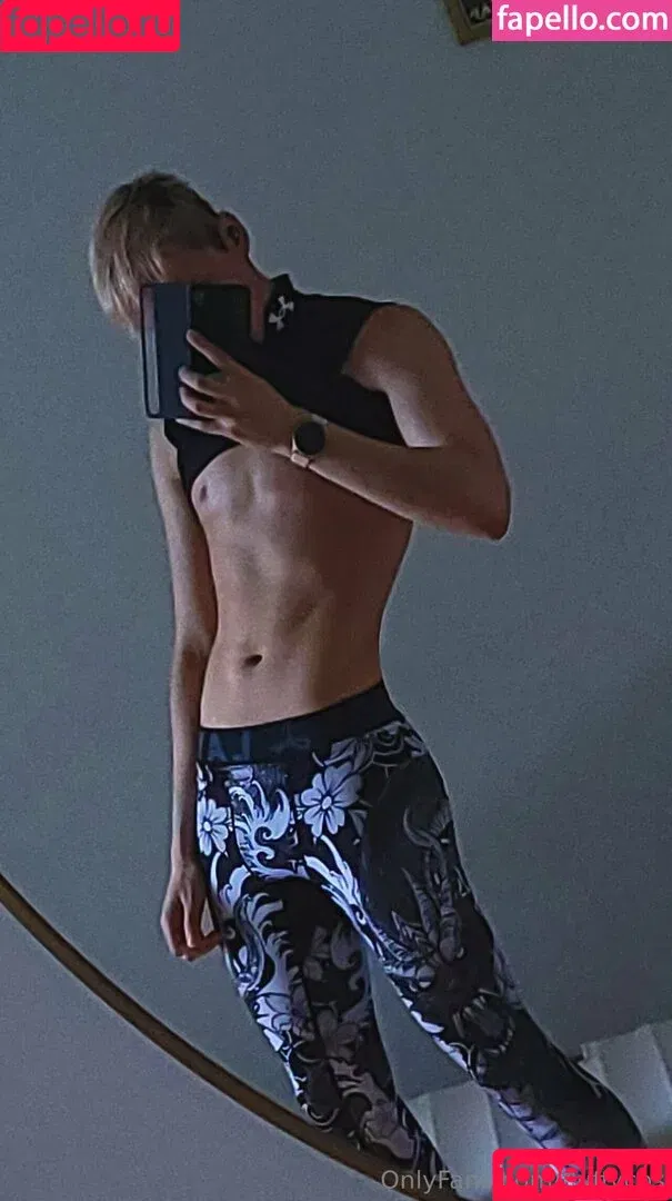 _.fluffycos._ / fluffycos Onlyfans Photo Gallery 