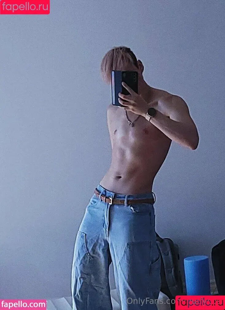 _.fluffycos._ / fluffycos Onlyfans Photo Gallery 