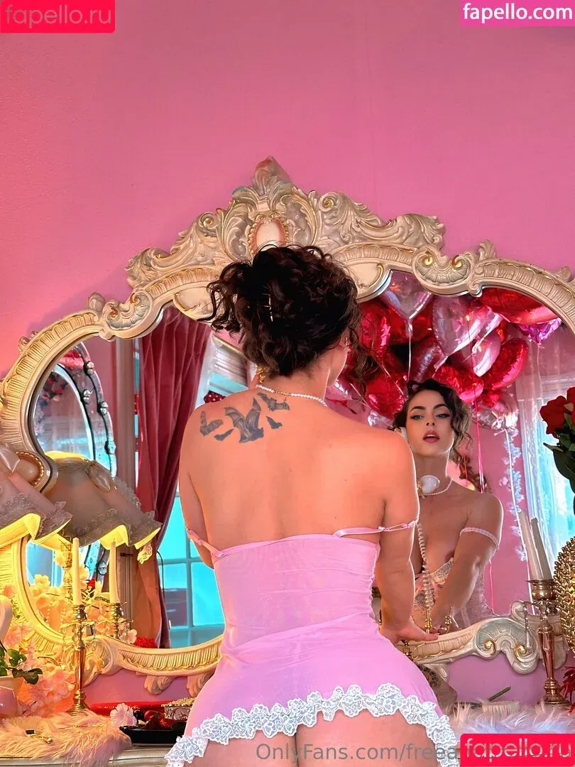 freeanattraction / secretfreeattraction Onlyfans Photo Gallery 