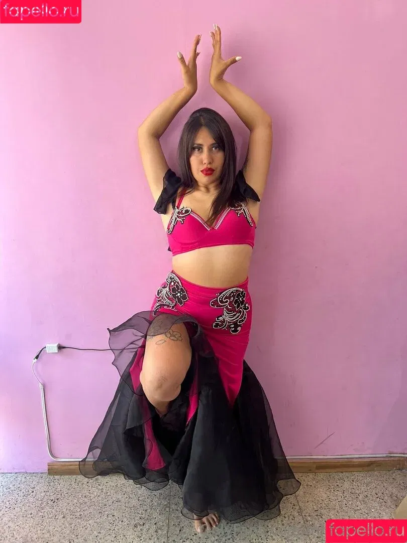 mikicurvymom / mikulmom Onlyfans Photo Gallery 