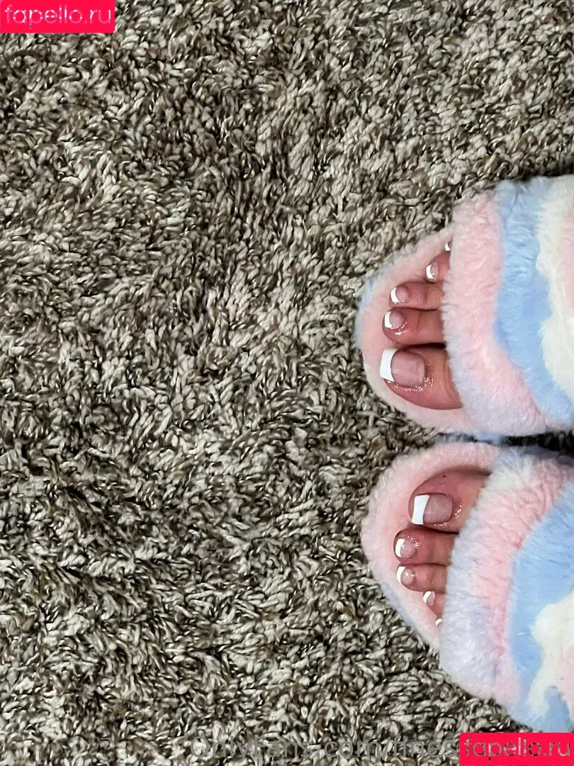 arieljlove777 / finesselikeari Onlyfans Photo Gallery 