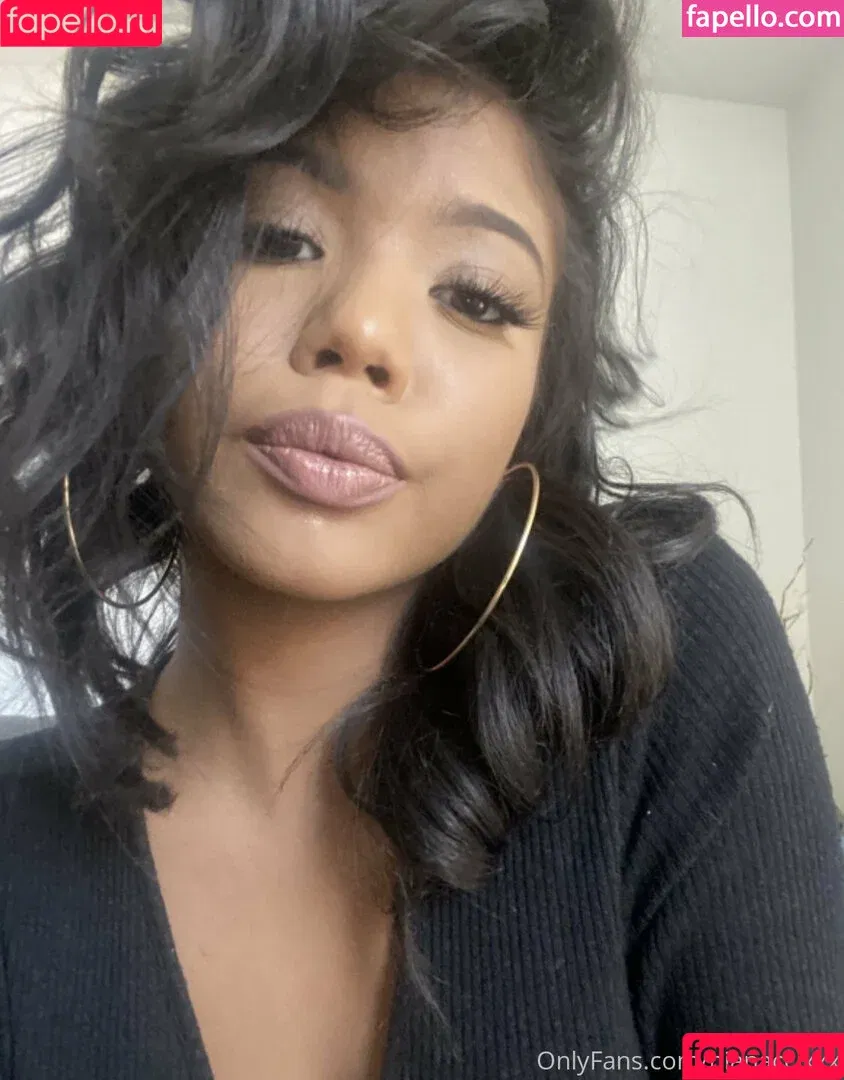 naughtynianacci / nianaccixxx Onlyfans Photo Gallery 