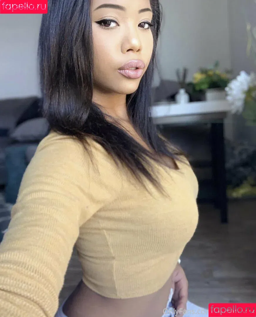 naughtynianacci / nianaccixxx Onlyfans Photo Gallery 