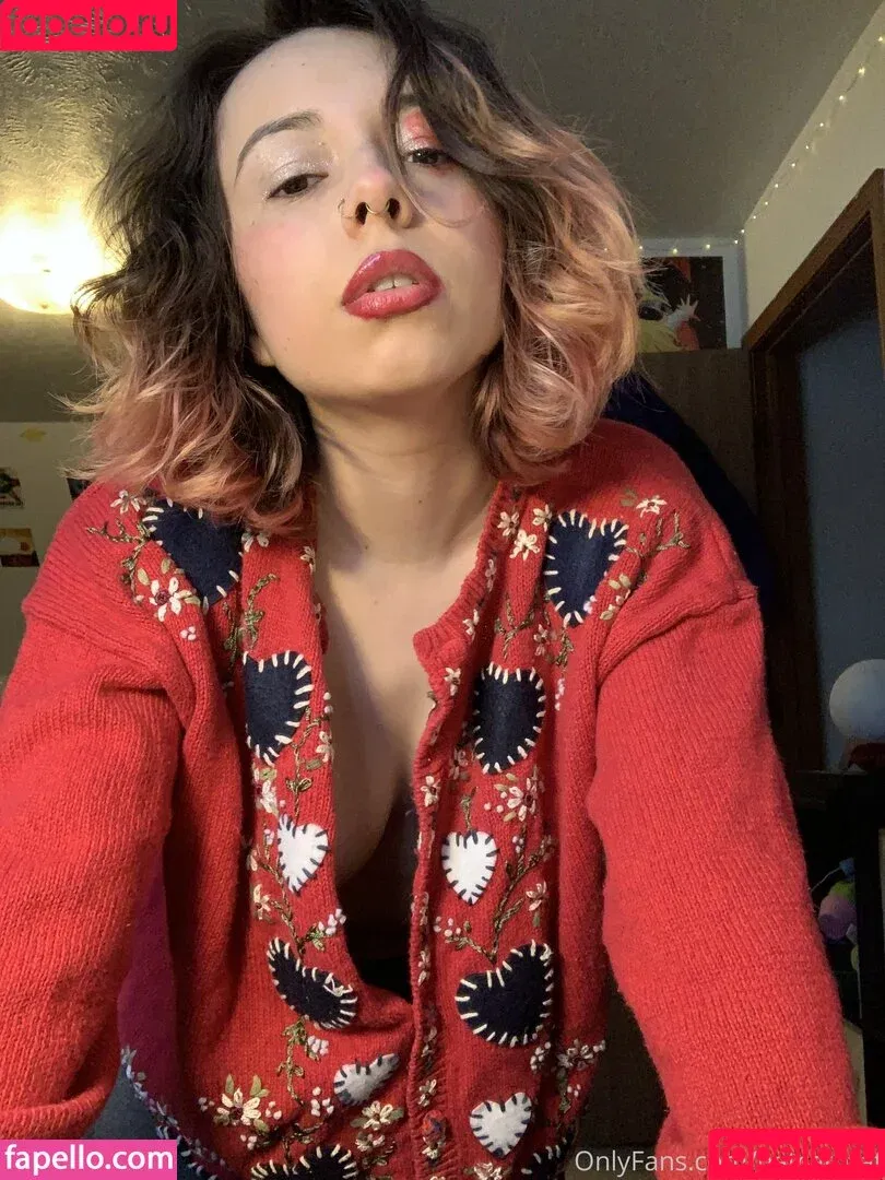 natcatbrat / natttbrat Onlyfans Photo Gallery 