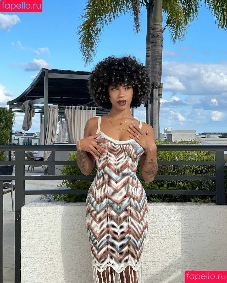 / beautiful.lightskins / light skin / lightskin / mixed black & white girl Onlyfans Photo Gallery 